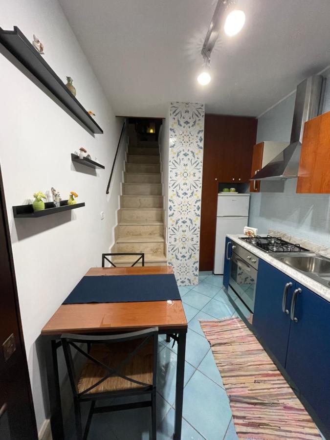 Atri Guest House เนเปิลส์ ภายนอก รูปภาพ